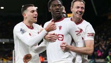 百家乐官网-卧龙凤雏挖天坑…曼联又主宰比赛？梅努替老滕圆谎