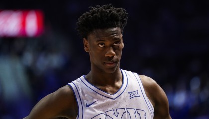 百家乐-两破纪录~状元热门迪班萨分区锦标赛狂轰40+9+6 杜兰特一纪录作古